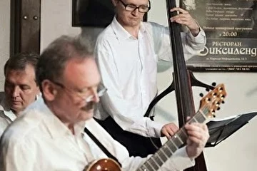 Джазовые вечера в ресторане ДИКСИЛЕНД (Киев). Ригонда BAND с ретро-программой ВНОВЬ ИГРАЕТ РАДИОЛА... Июнь 2013.