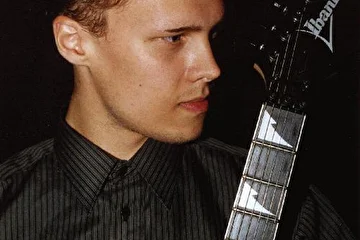 September 2004