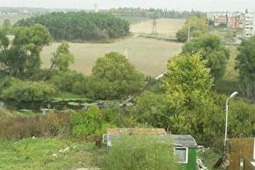 Поскольку квартирник был в воскресенье, то началось все здесь.