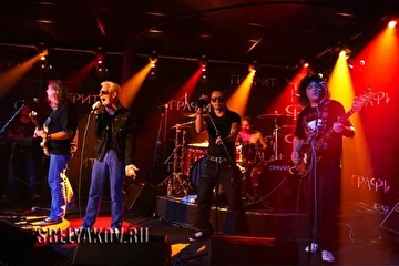 Грэм Боннет (Rainbow, Alcatrazz) - Никита Поздняков (Green Town) - 2008 год. Фото - Сергей Беляков.