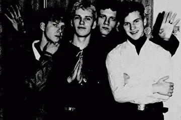 слева-направо: Алексеев Д.,Тучков М., Толстов И.,  Резуник В. (1992)
