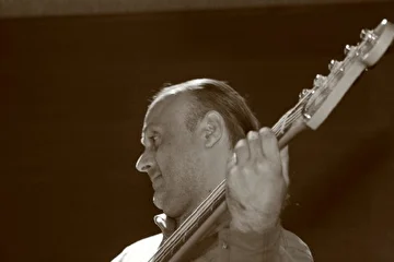 Aleksandr Kislov - Bass