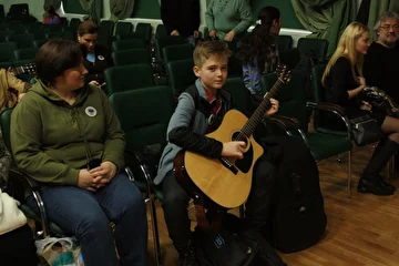 Москвоский заключающий концерт. Лёша из Костромы - исполнитель классической авторской песни =)