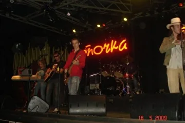 Mc Levis & band в клубе Точка