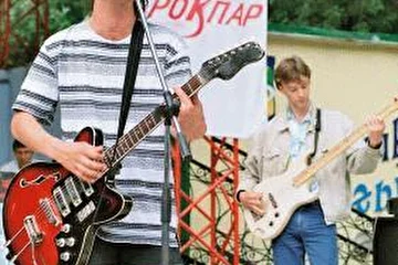 Виталий Сорокин на сцене Рокпара 2003