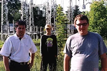 Для промо песни "Электростанция". 2002 год.