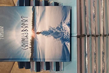 Книжку можно купить. Цена 650 руб. По всем вопросам пишите в личку.