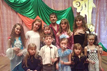 студия, в которой я занимаюсь, в этом году получила звание образцовой!
