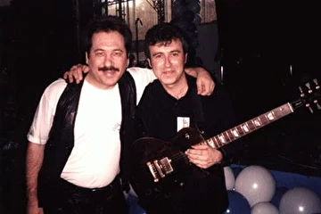 На выставке Музыка-Москва 2002