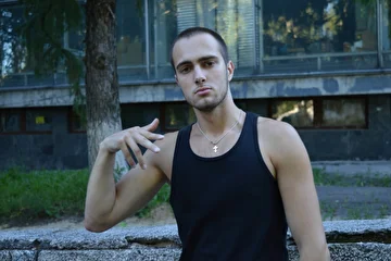 Гриха Петров

Griha Petrov