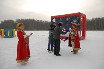 Презентация площадки в Ново-Переделкино.
Интервью Ивана Самоварова Пятому каналу
Заказ артистов, организация праздников
+7(495)437-27-07
+7(903)670-28-18