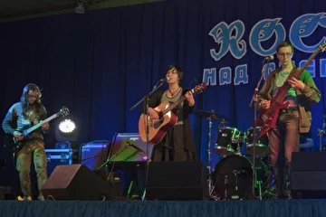 Группа Добрый Шубинъ на сцене фестиваля Рок над степью 2016, Большая Глушица