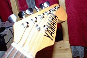 Электро Yamaha, купленная в своё время МОЛЕМ на ВДНХ :)