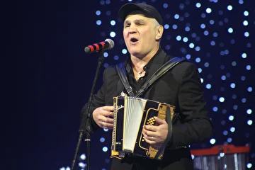 Слава Прибрежный