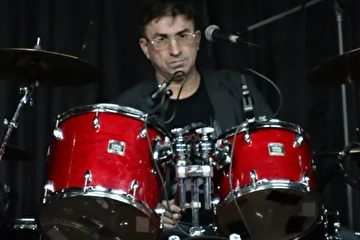 Дмитрий Леонтьев