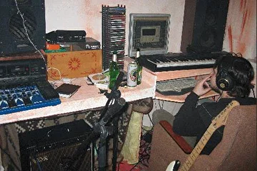 Здесь происходит создание наших записей.