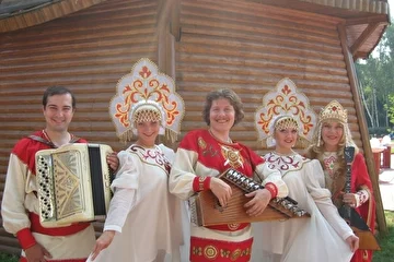 выступление на летнем корпоративе в ресторане Русь (МО).