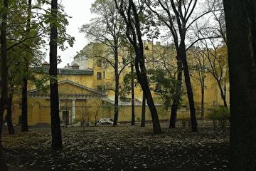 Вид на парк от Фонтанного дома
