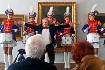"Мой Орел город-птица!" Концерт композитора и певца Александра Сорочьева. Премьера песни "Мой Орел город-птица!" на стихи поэта Николая Зеленина. Большой зал Орловского музея Изобразительных Искусств. 30 марта 2019г.