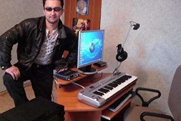 в студии - зима 2009г.