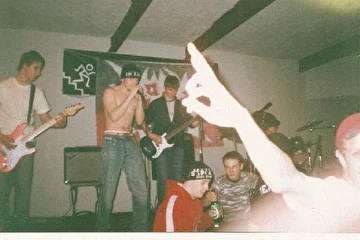 Cross12 в ужасе