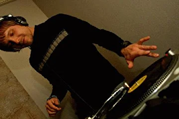 DJ SASHA VIBE/ ALEXANDER BELOUSOV