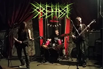 Звенья
https://vk.com/rock_band_zvenya