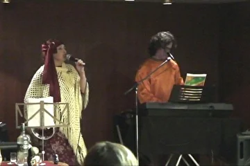 Выступление на теплоходе "Петергоф" с Димом Юламановым. 2008 год.