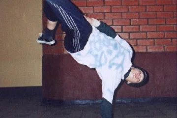 Flip застыл во фризе