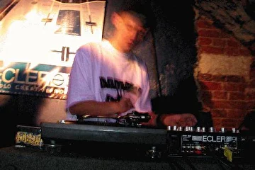 DJ NIK ONE
1st PLACE
