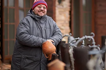 Александр Меламуд. А наш притончик гонит самогончик....