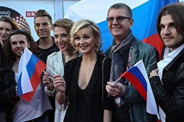 Кэт Винтер - Никита Поздняков - Габриэль Аларес - Яна Чурикова - Полина Гагарина - Юрий Аксюта - Александр Поздняков - Красная дорожка - Церемония открытия - Евровидение 2015 - Вена.