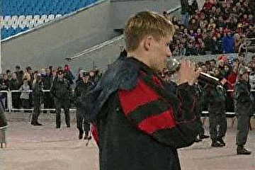 Концерт на стадионе. Весна 2002