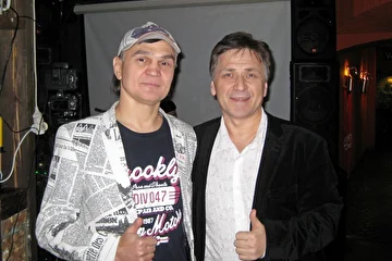 Слава Прибрежный, Михаил Михайлов