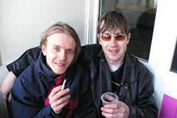 Фото сделано весной 2004 года, в тамбуре главного входа театра кукол "Пилигрим".