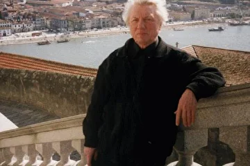 В апреле 2001 года Народный эстрадно-симфонический оркестр побывал на международном фестивале музыки в Португалии в городе Порто.
