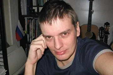 сам себя сфотографировал в конце декабря 2004 года