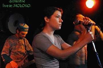 Live in MOLOKO. 5