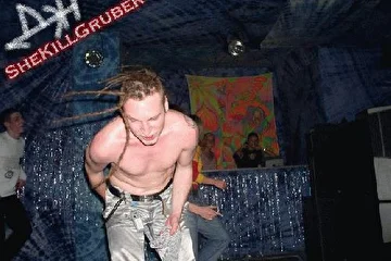на день рождении DJ Kittyx
2005 год
