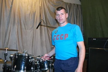 Сергей Юшков - барабаны