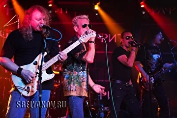 Грэм Боннет (Rainbow, Alcatrazz) - Никита Поздняков (Green Town) - 2008 год. Фото - Сергей Беляков.
