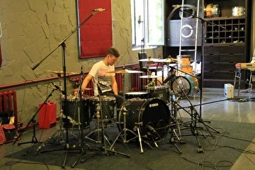 Recording drums. Excite