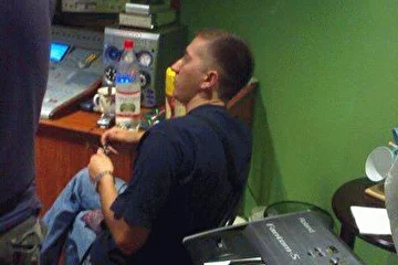 все там же...