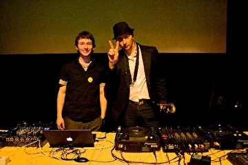 Саксофонист/sax/dj sax/sax&dj/сакс/саксофон.
Раба вместе с диджеем,в реальном времени.
Контакты:
тел.: 8-926-217-37-34
ICQ: 338 882 127
e-mail: topsax@ya.ru
http://topsax.ru
http://fashionsax.ru