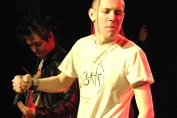 Сайт: http://indulgencia.ucoz.ru/
Вконакте: http://vkontakte.ru/club1119953
MySpace: http://www.myspace.com/indulgencia