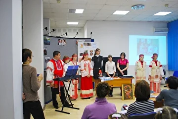 Своё творчество использую в основном для своих проектов.  В 2009 году наша школа заняла 2 место в Москве по смотру конкурсу музейной деятельности. На этом смотре я представлял свой патриотический музей " Щит и Меч "  