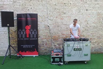 Dj Alex lume