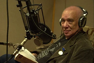 Михаил Кукулевич во время записи аудиокниги "Весёлые и грустные записки детского врача". Смоленск, ноябрь, 2012.