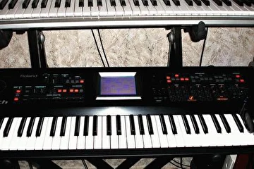 Roland V-Synth