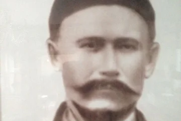Дед Балнур, отец матери Сейдалы Оразалин, руководитель Актобинского отделения Алаш-Орды, репрессирован (1884-1936)